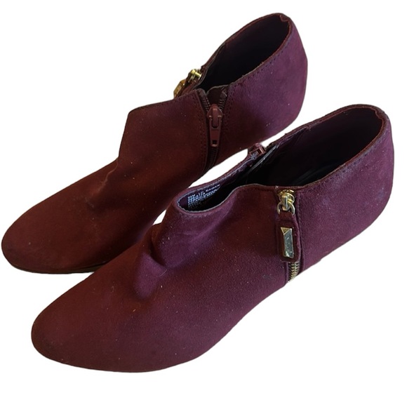 Women’s Liz Claiborne heels good condition - Picture 1 of 3